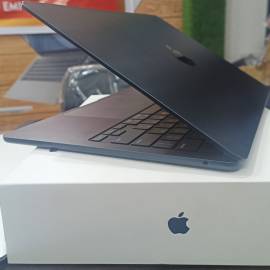 MACBOOK AIR M3 